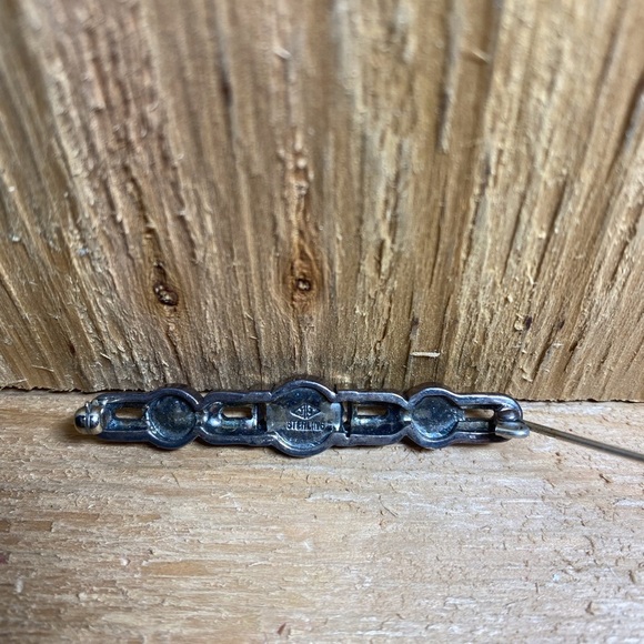 Vintage JUDITH JACK Sterling Marcasite & Pearl pin - Picture 2 of 2